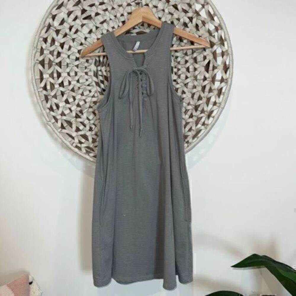 Z Supply gray lace up front sweatshirt sleeveless dress size xsmall like new